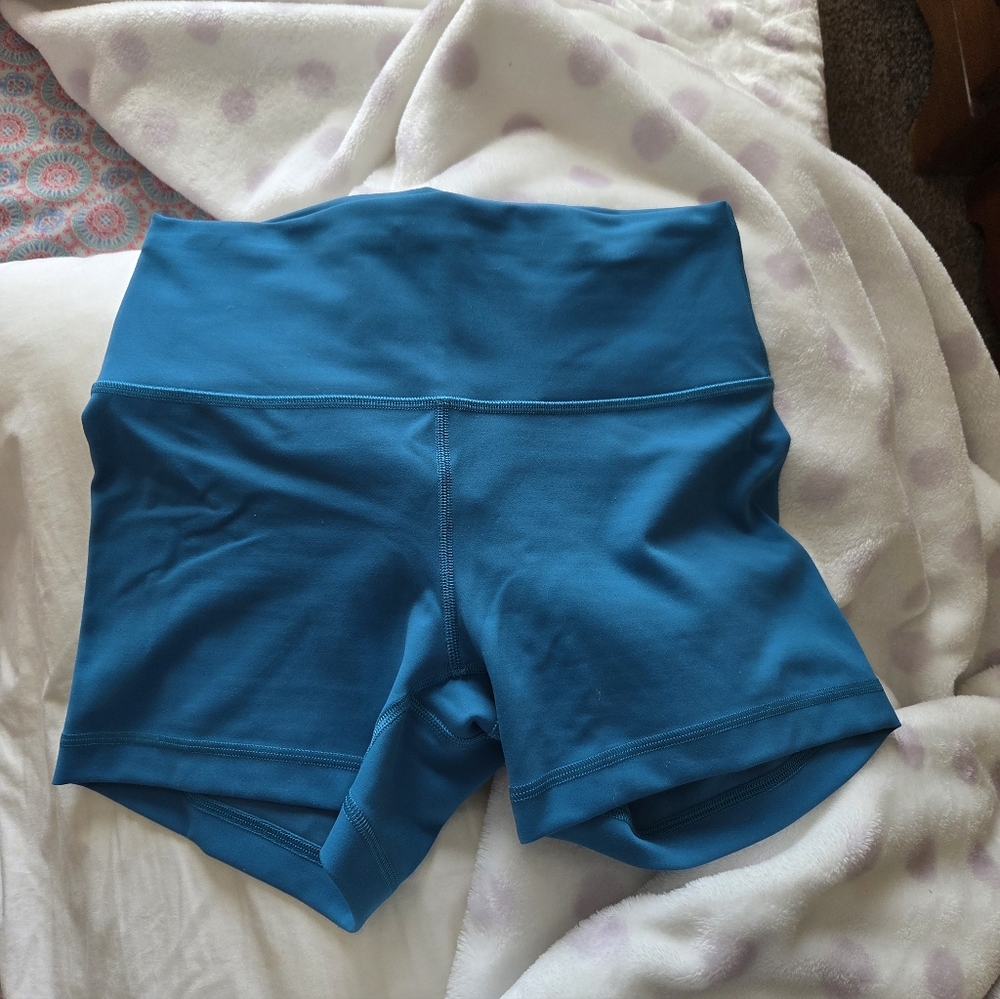 Lululemon Wunder Train Shorts